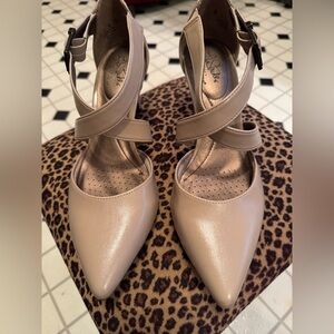 Taupe pumps